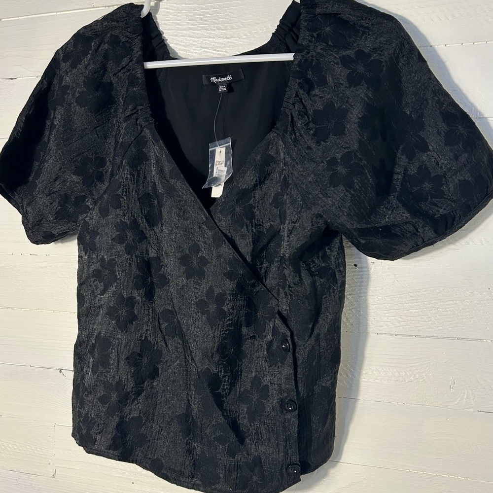 NWT Madewell Black wrap blouse, embellished with flowers, women’s size XXS. - Picture 2 of 8
